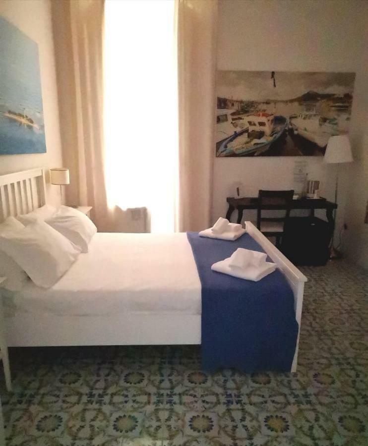 L'Infinito Bed and Breakfast Salerno Eksteriør billede